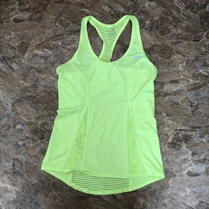 Workout tank top
